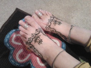 bridal henna on feet